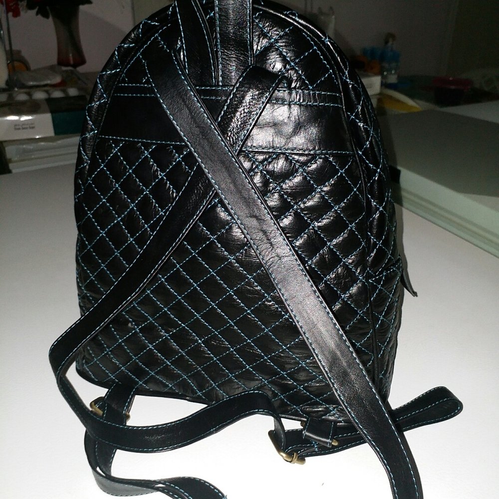 Backpack - Picture 7 of 8